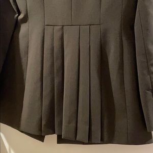 NEW Worth tropical weight wool blazer w/ pleats